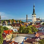 Apartment Charming Loft Near Old Town