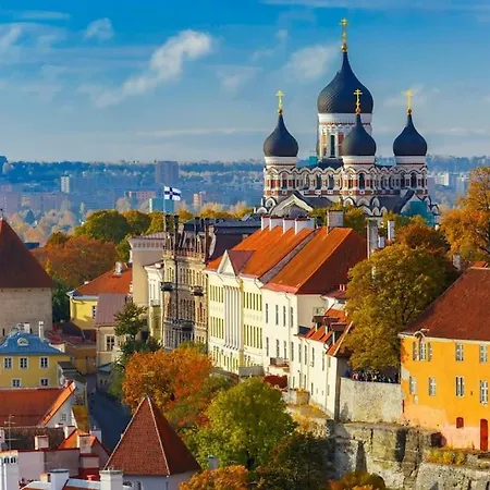 Апартаменти Charming Loft Near Old Town *