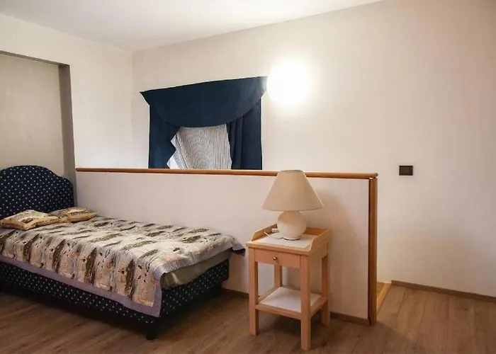 Charming Loft Near Old Town アパート