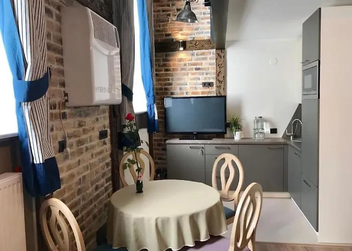 Lägenhet Charming Loft Near Old Town *